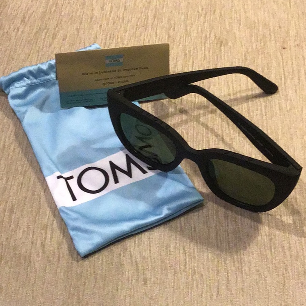 Brand new Toms Sydney Sunglasses